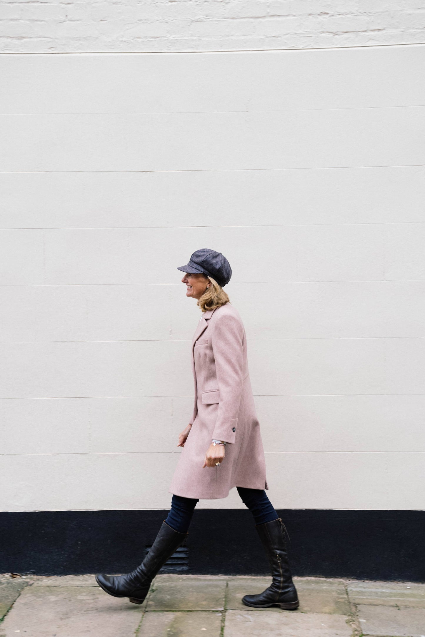 Tweed Wool Baker Boy Cap: Raspberry